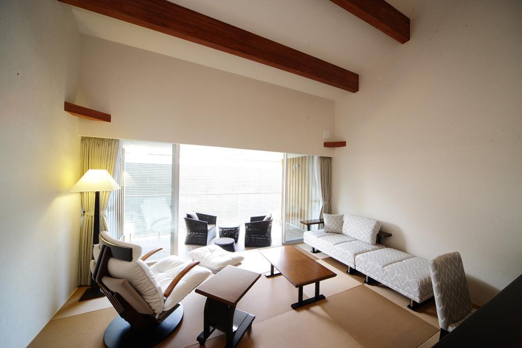 Hotel Four Seasons Yuzawa Quattro Exterior foto